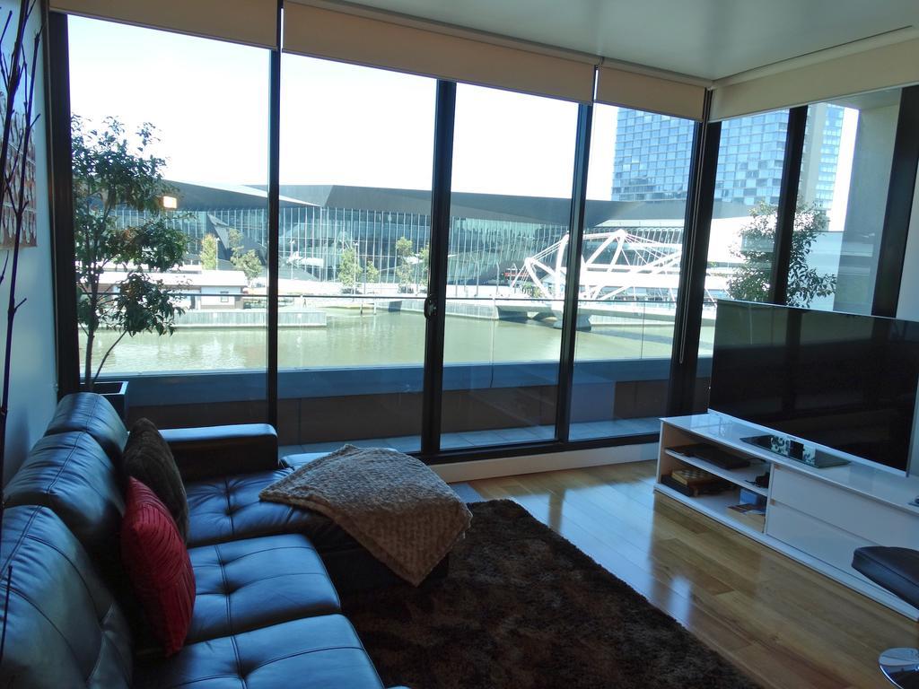 Flinders Wharf 4* Melbourne