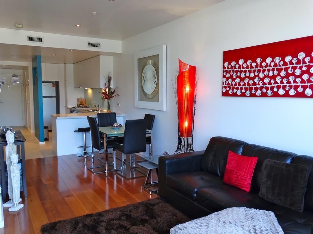 Flinders Wharf 4* Melbourne
