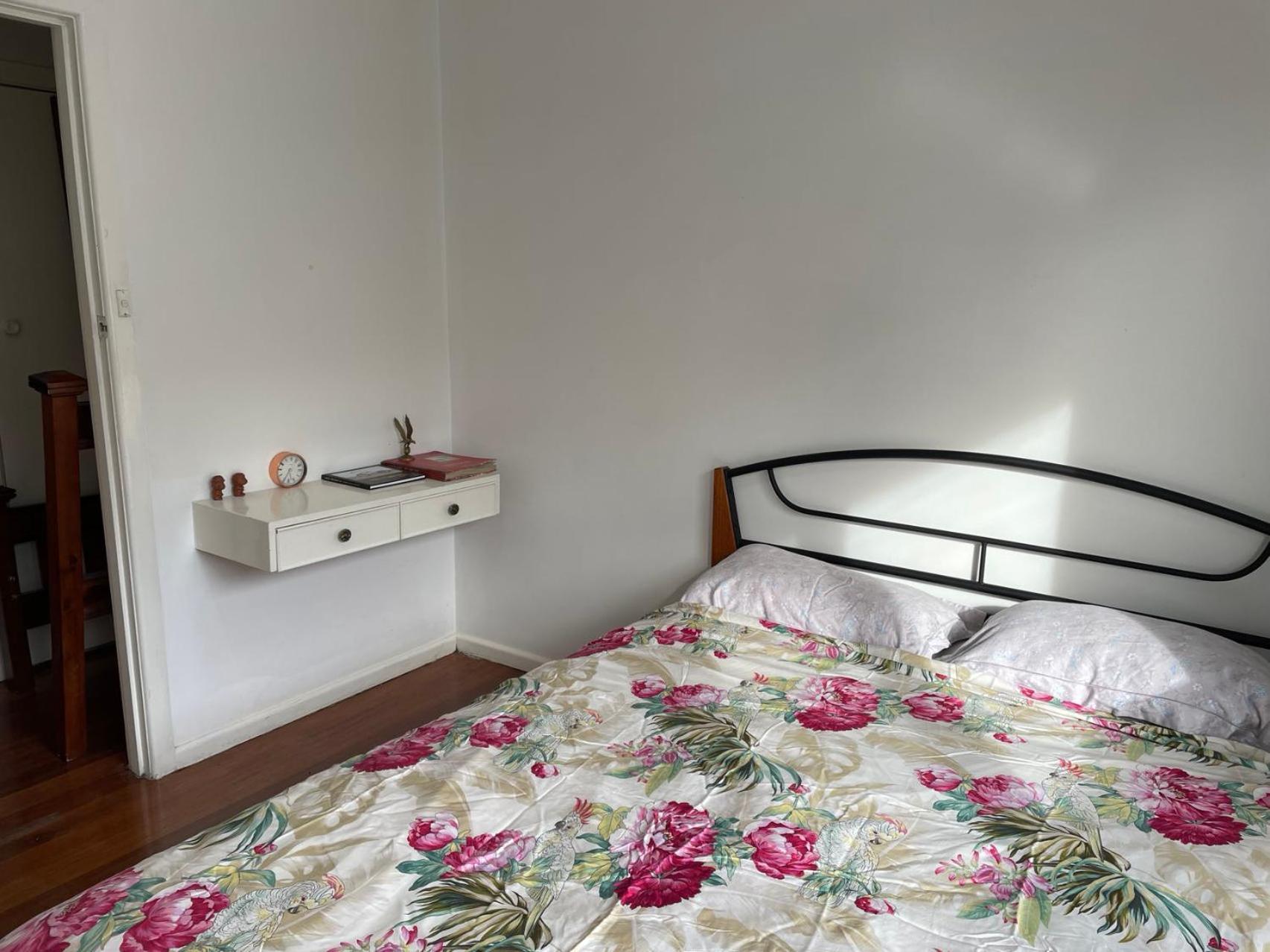 D High Quality Large Bed Near Commercial Areas, Universities, And Rail Transit In Villas Guest house *