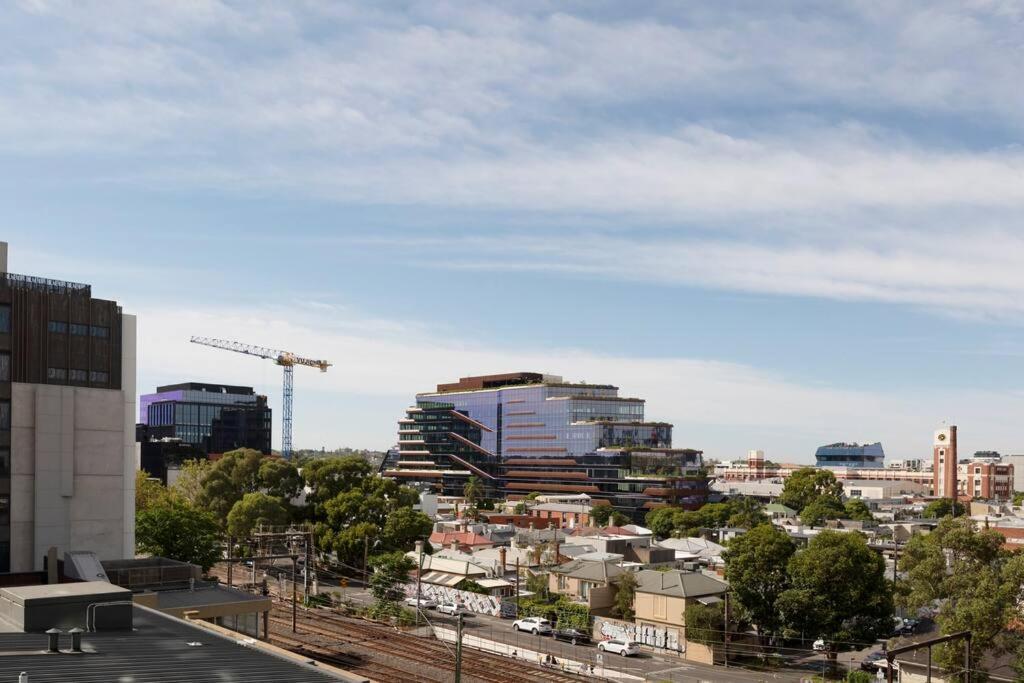 Lovely 1 Bedroom With Free Parking On Premises - 00209 Apartment Melbourne