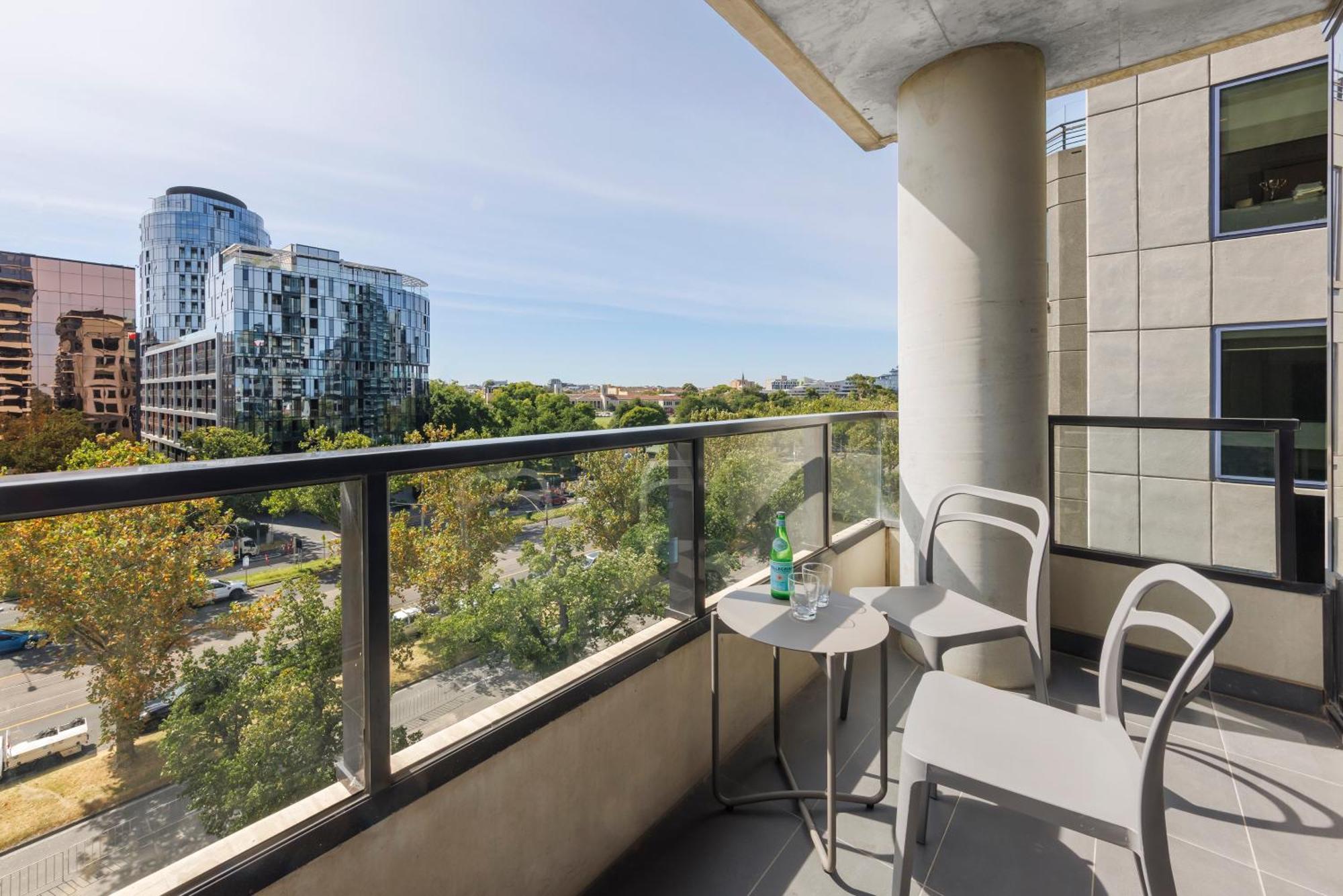 Mercure St Kilda Road Hotel