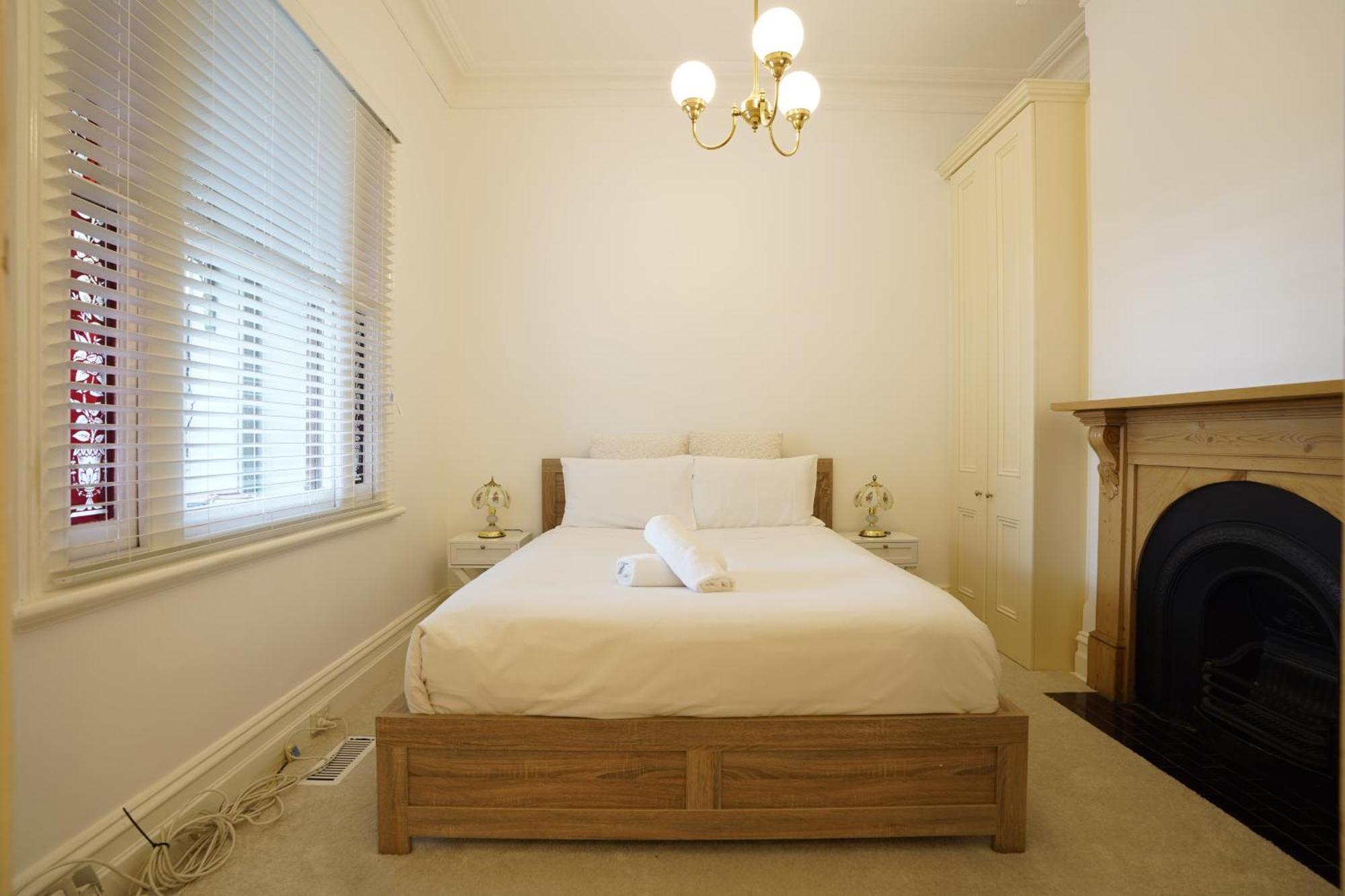 2 Bedrooms House In Carlton