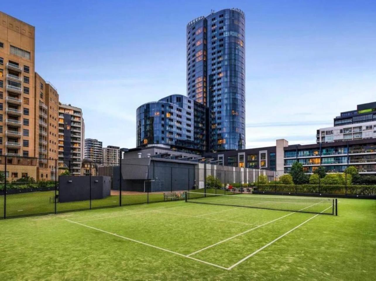 'panoramic Elegance' Stylish Off Chapel St With Pool * Melbourne