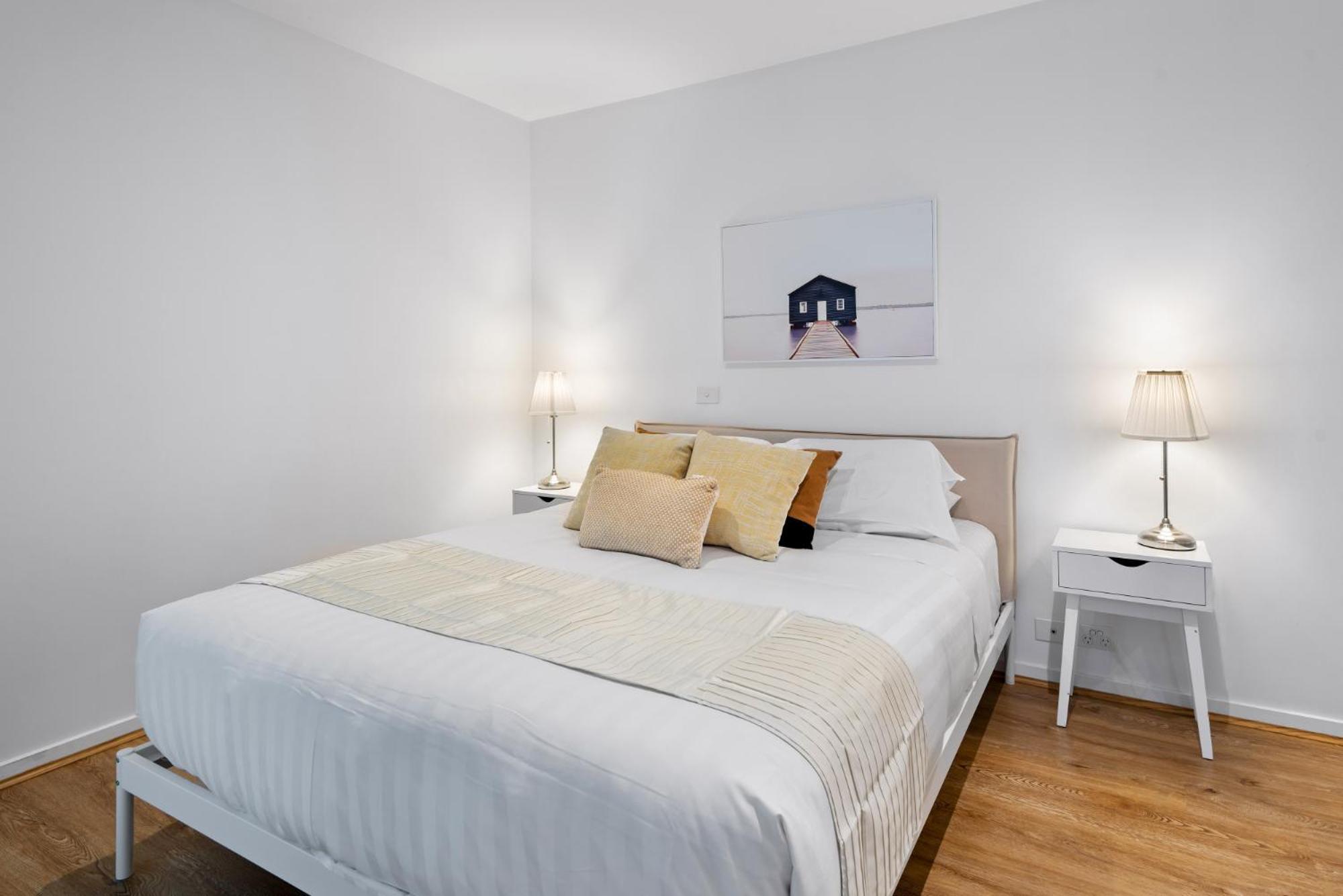 2-bed With Parking, Pool And Gym Apartment *