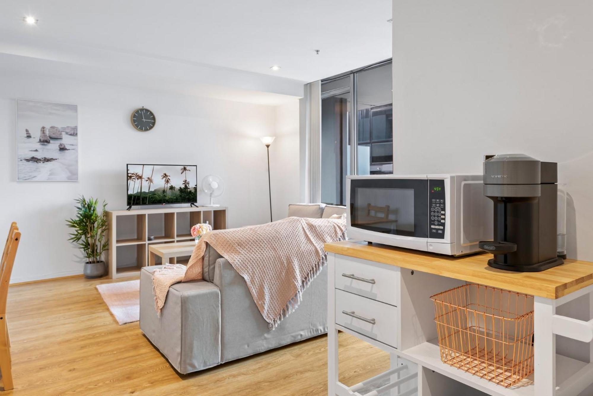 Apartment 2-bed With Parking, Pool And Gym *
