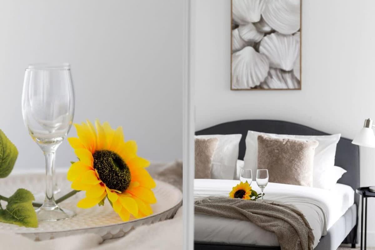 A Stylish 2br Apt In The Heart Of Chapel Street * Melbourne