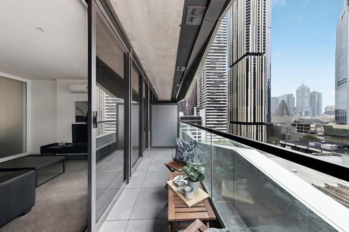 Apartment Charming 2br Near Victoria Market Views