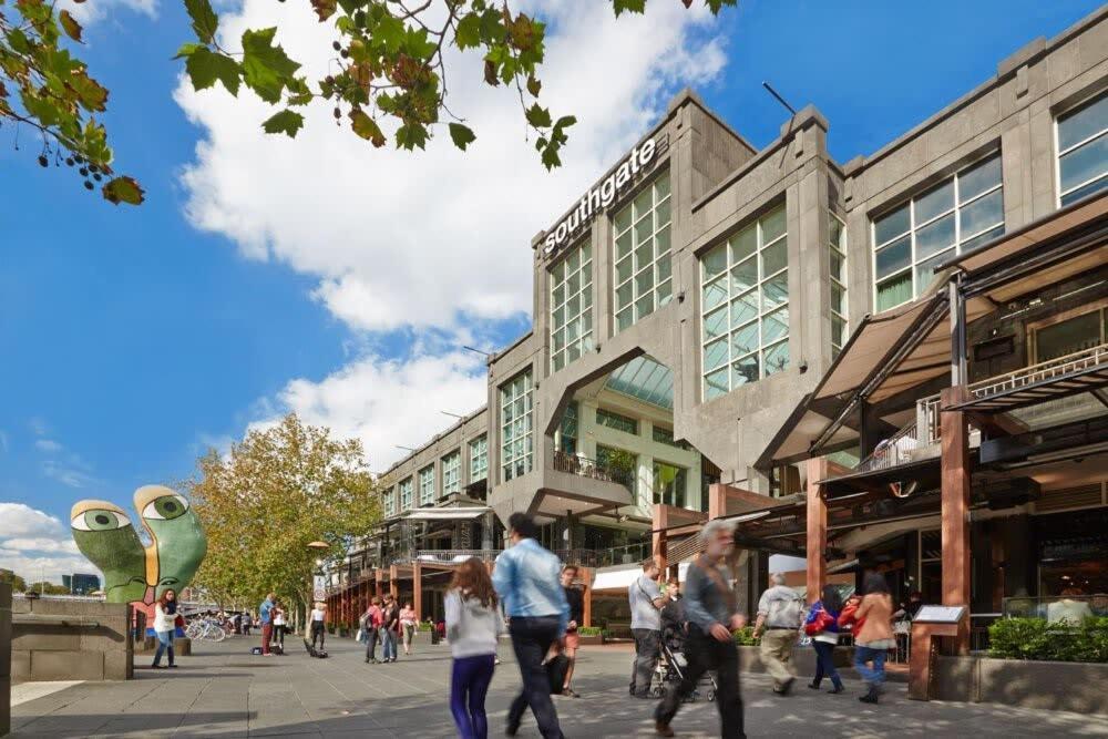 A Lovely Near Crown Casino & Southgate Mall