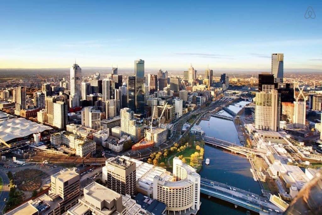 A Cozy 2br Near Views Melbourne