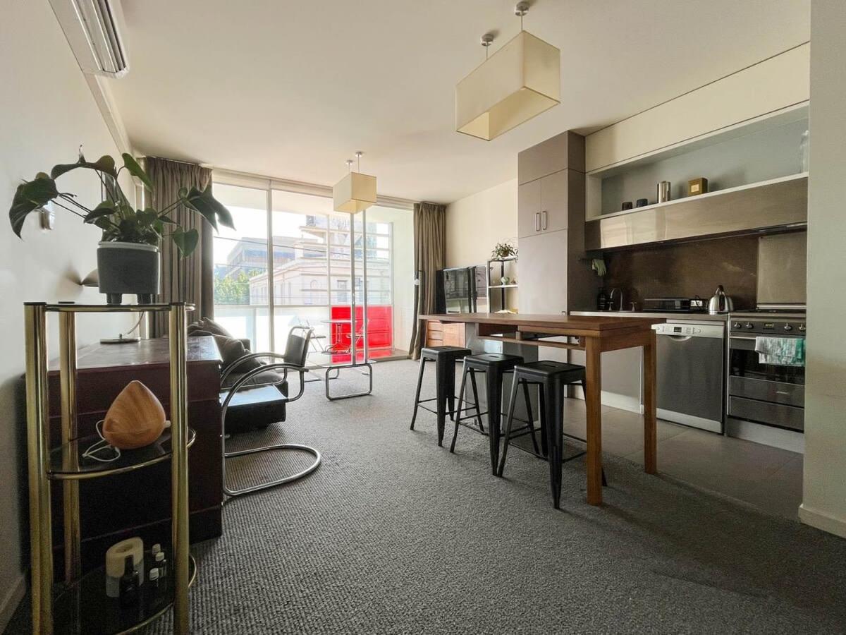 Explore From Chic 1br In Windsor *