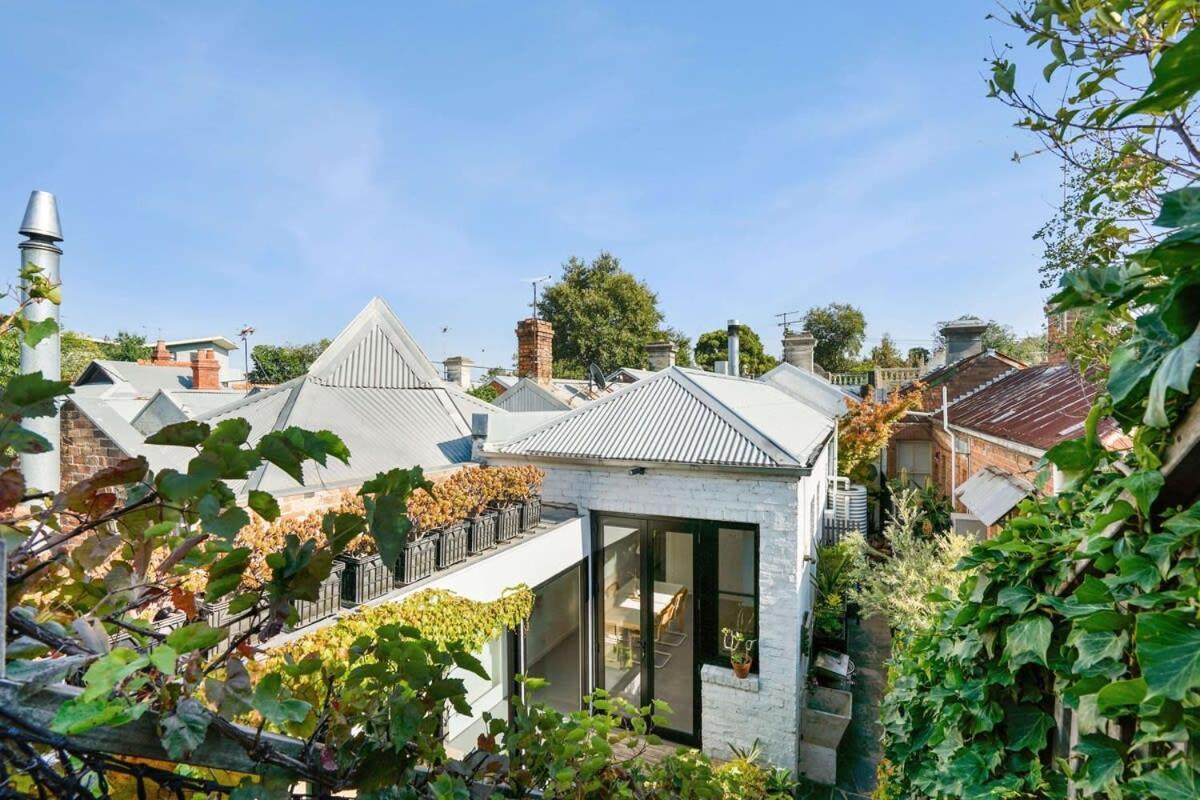 A Designer Terrace House By Edinburgh Gardens * Melbourne
