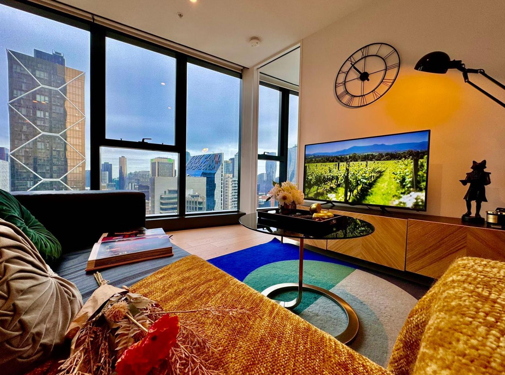 Highrise Location 2 Bedrooms & 2 Bathrooms