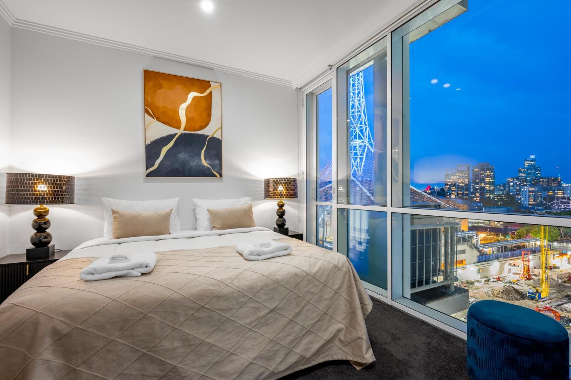 Exclusive - Southgate Apartment