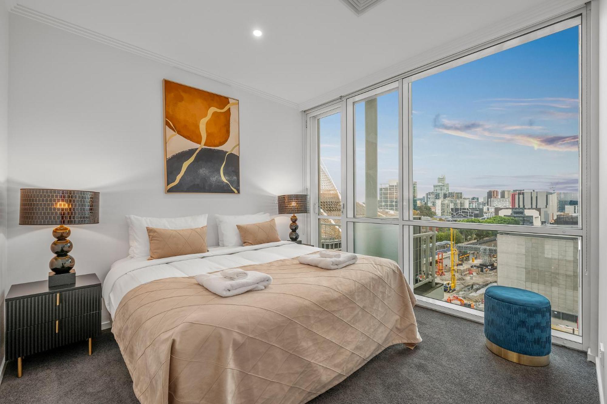Exclusive - Southgate Apartment *