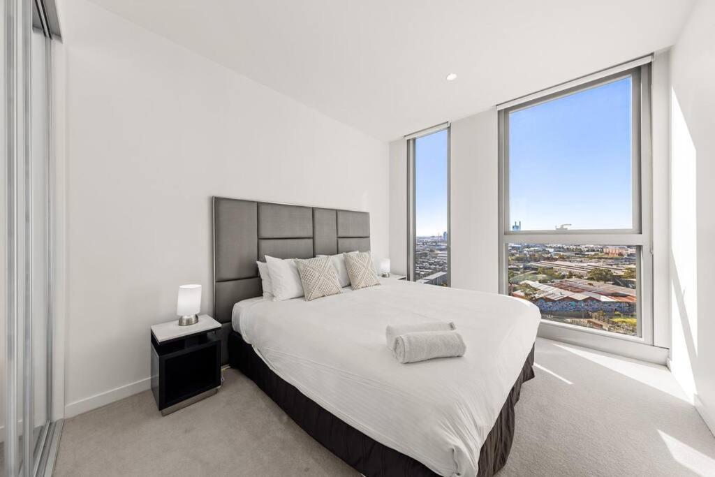 Serain Residences On 263 Normanby Road *