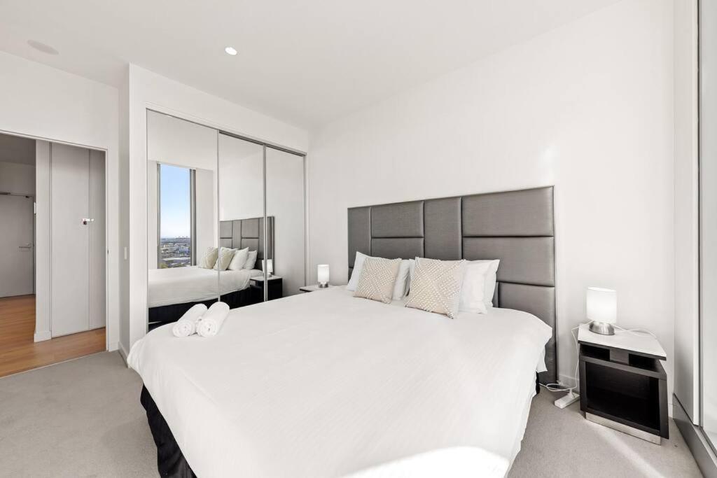 Serain Residences On 263 Normanby Road Apartment *