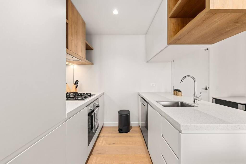 Serain Residences On 263 Normanby Road *