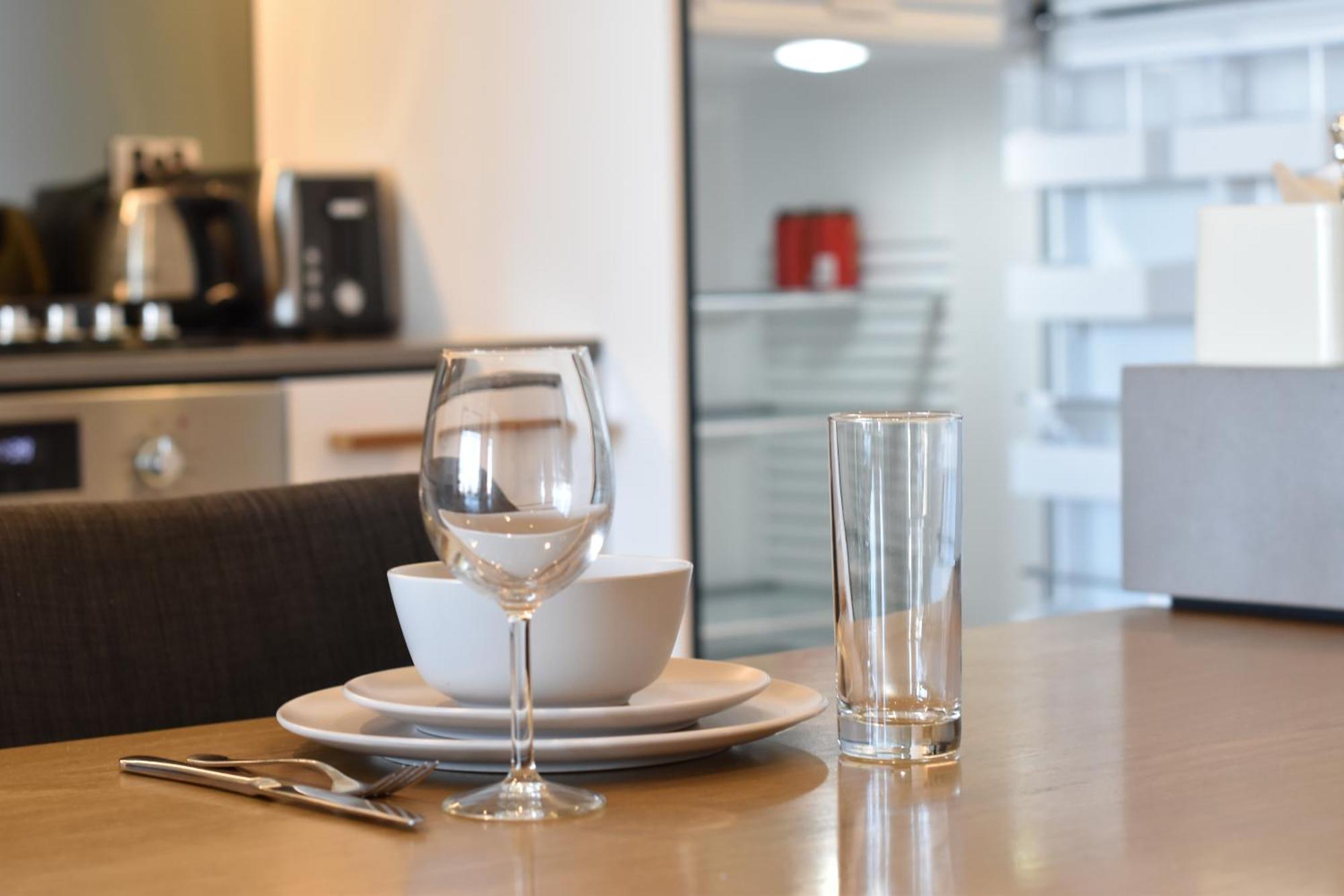 2b1b Cozy Near Train Station + Free Parking! Melbourne