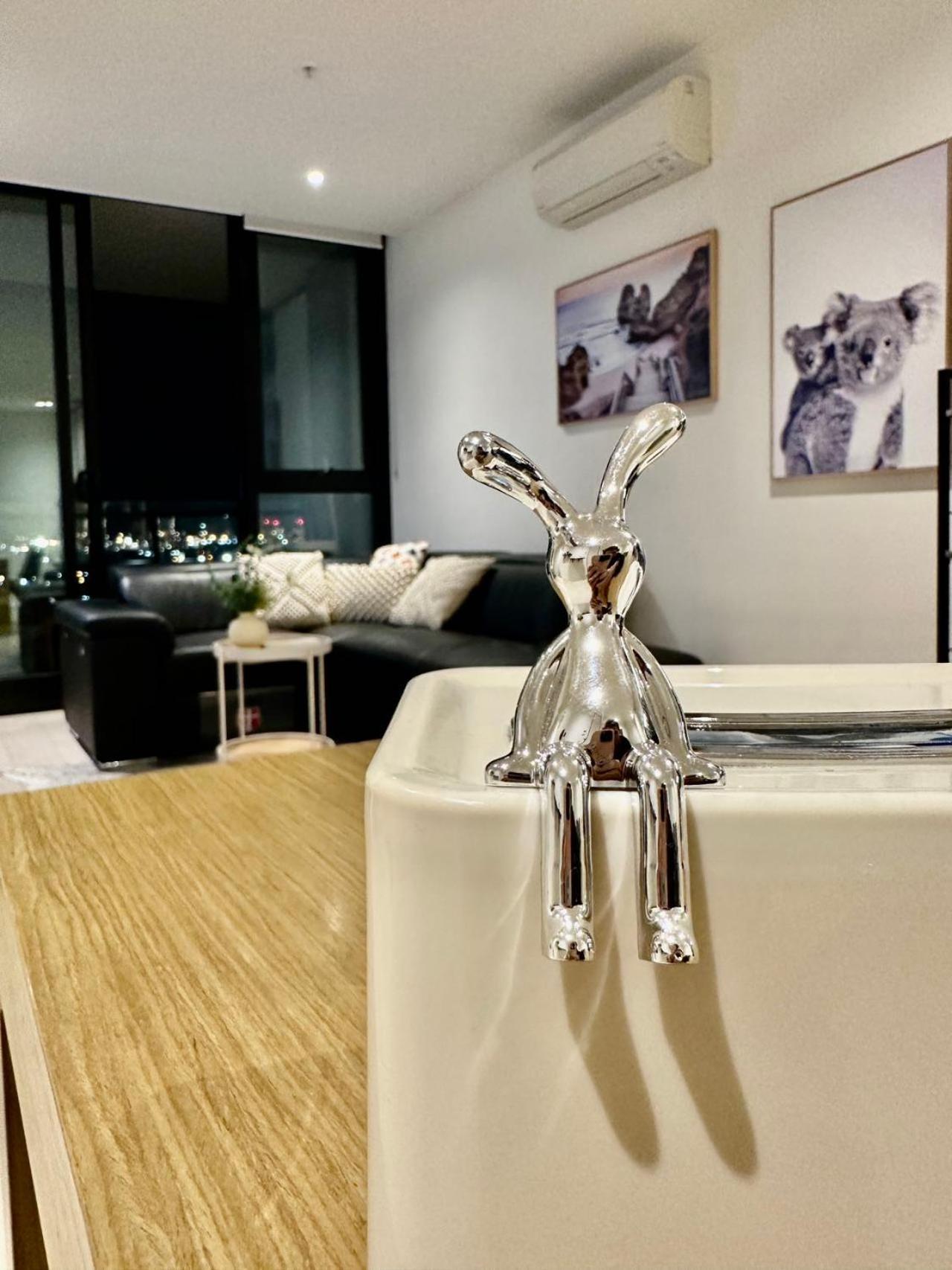 Apartment 2b1b Cozy Near Train Station + Free Parking! Melbourne