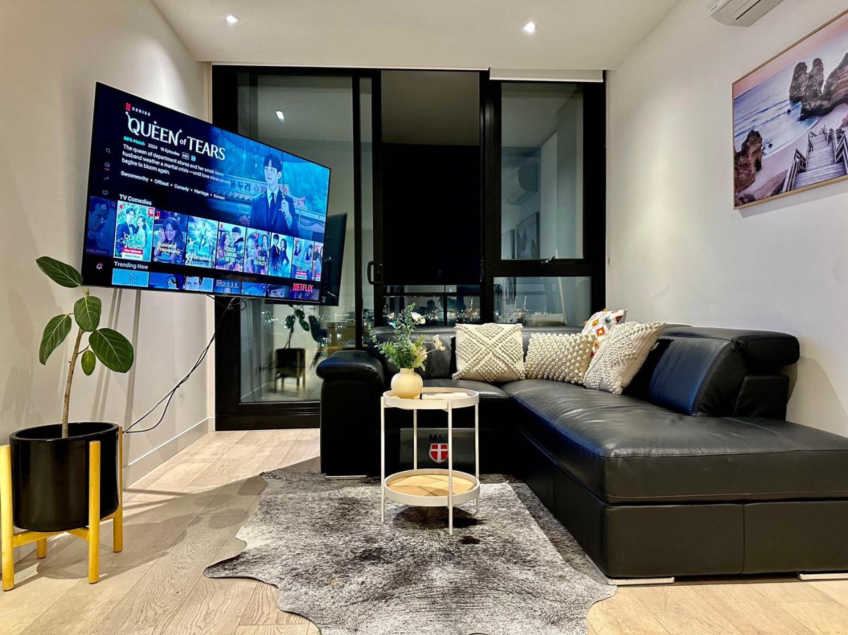2b1b Cozy Near Train Station + Free Parking! Apartment *
