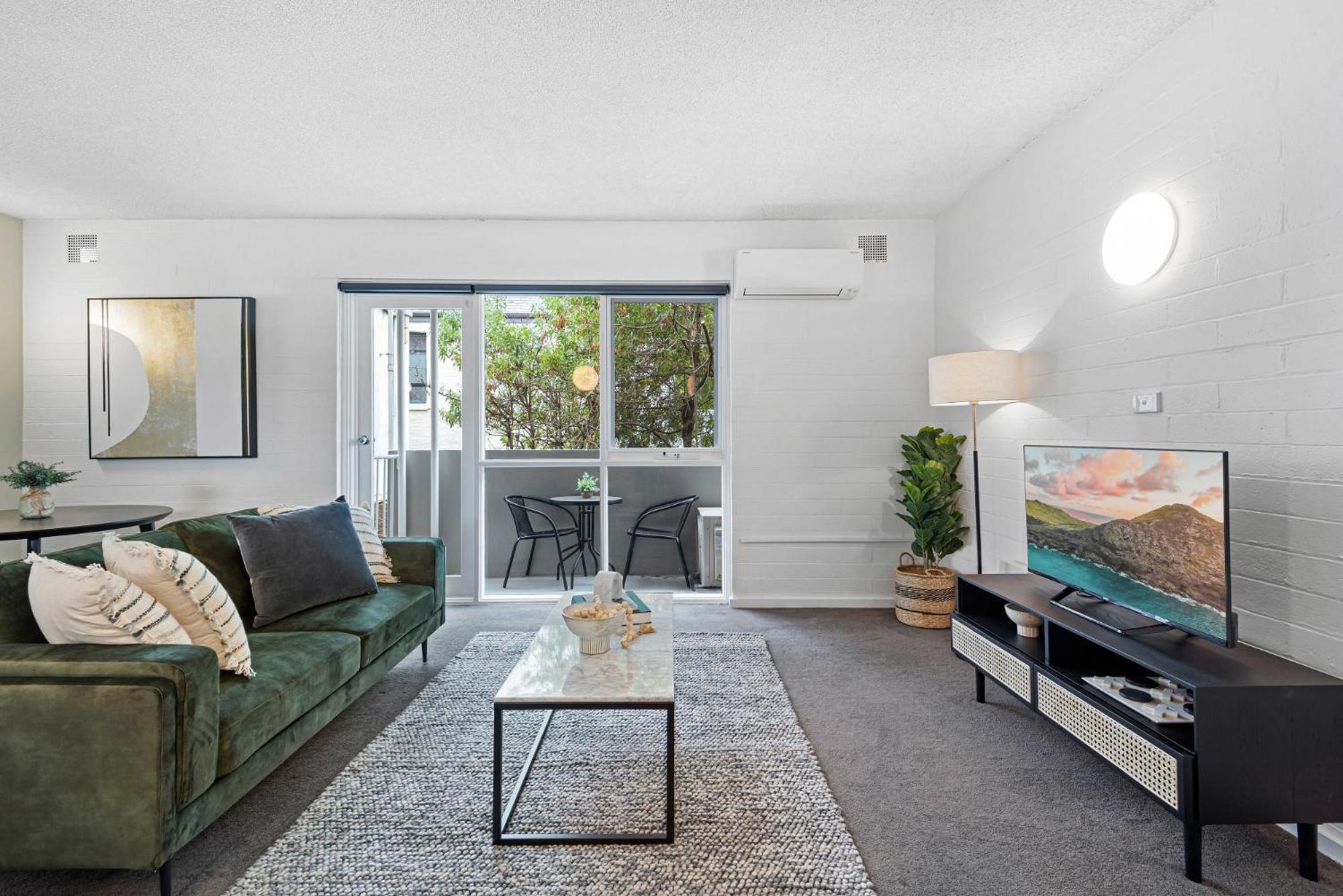 Gorgeous 1-bed Near Uni * Melbourne