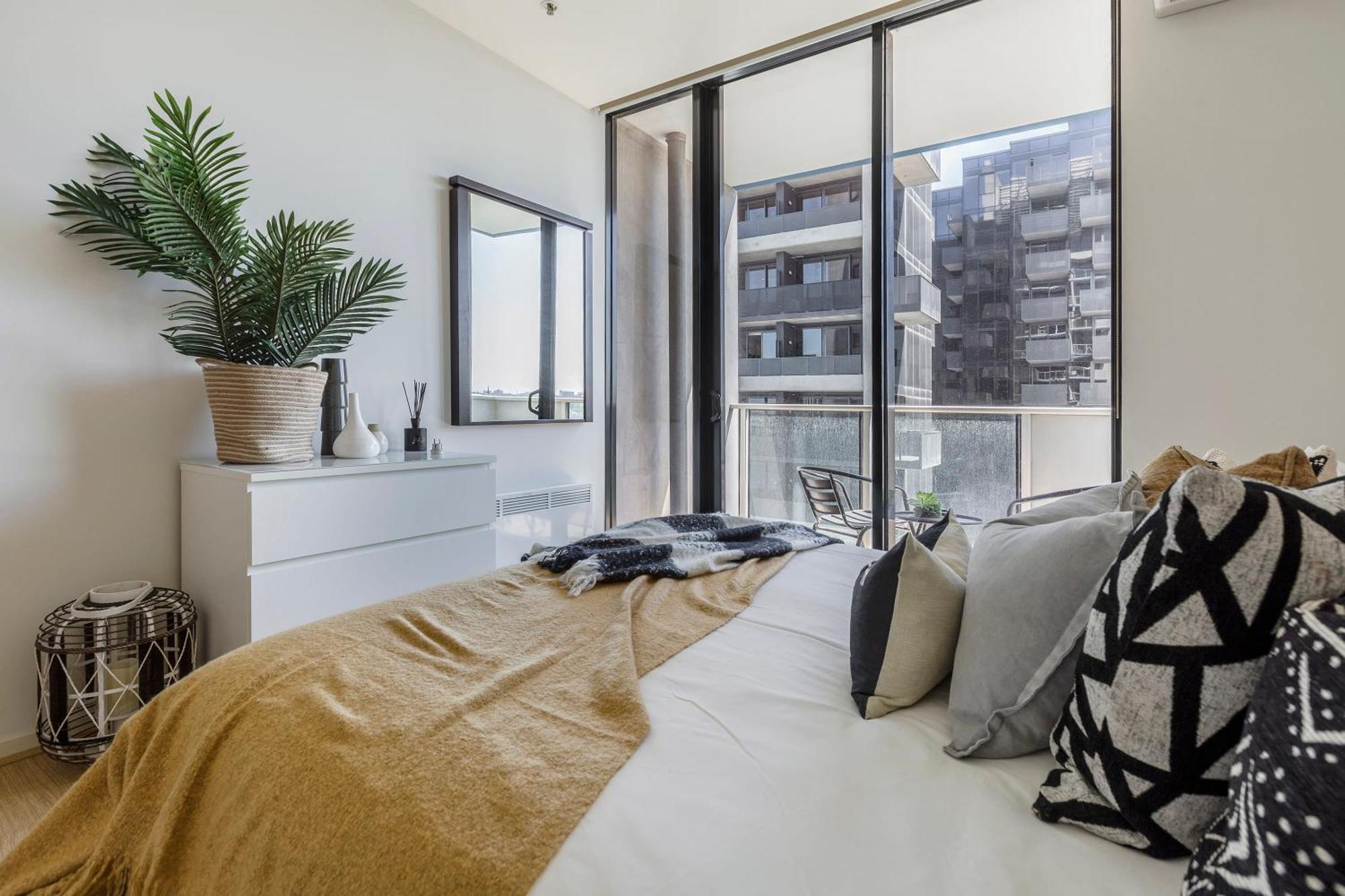 Vaquay Scandi Boho In Docklands Apartment *