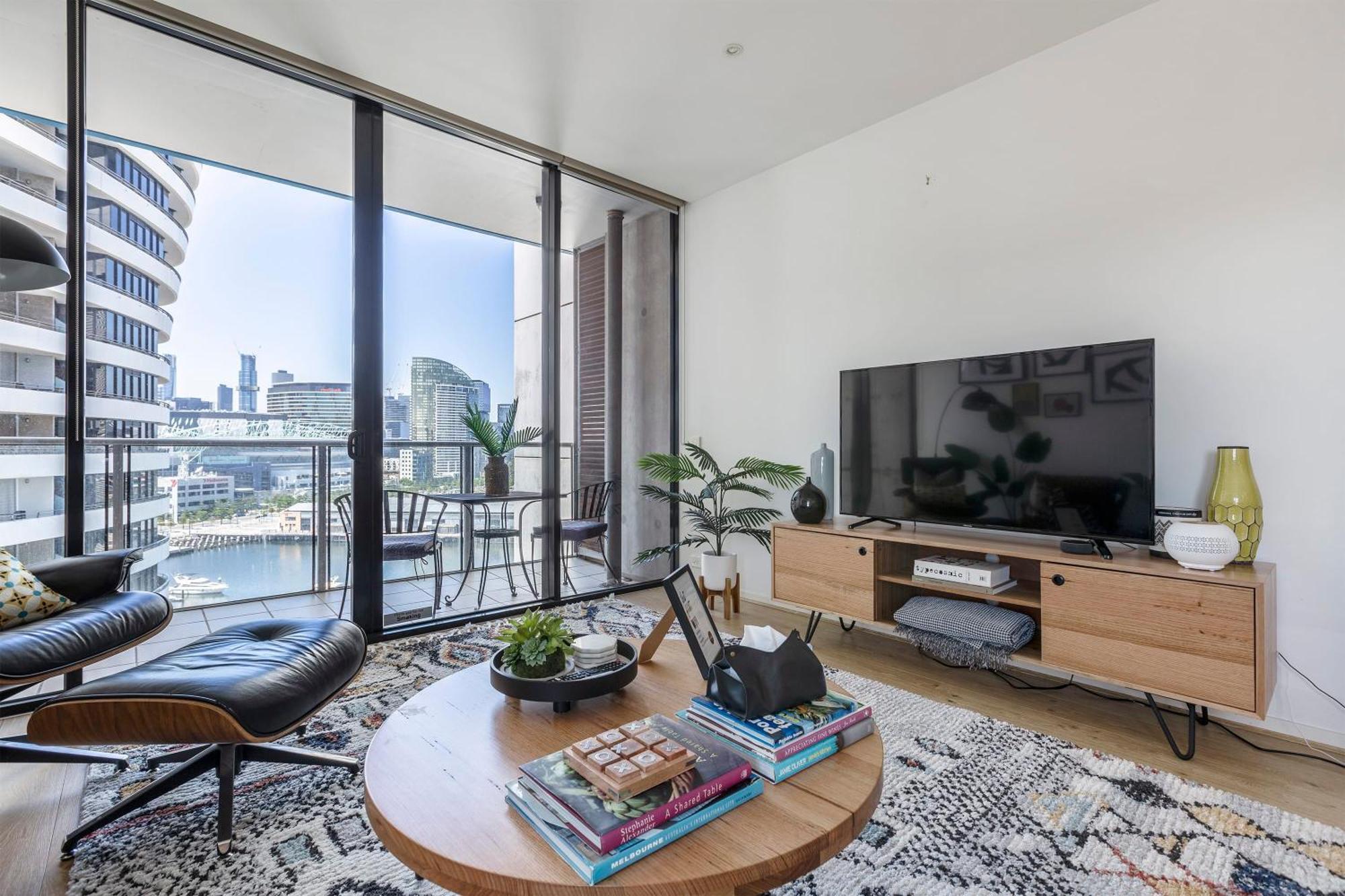 Vaquay Scandi Boho In Docklands * Melbourne