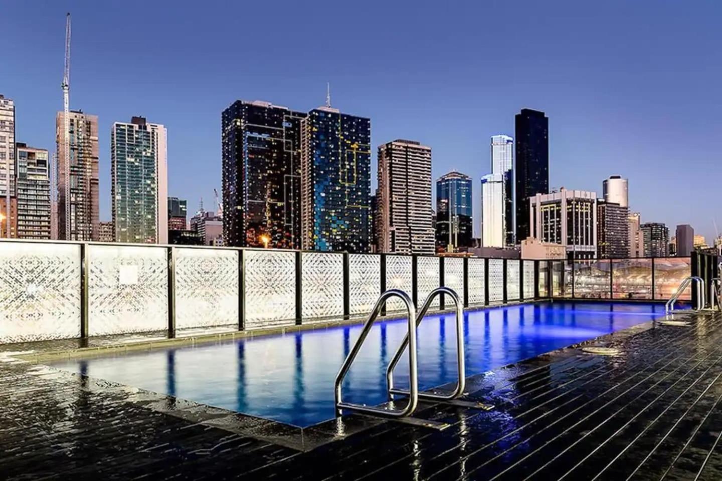 Vaquay Soho In Docklands Holiday home