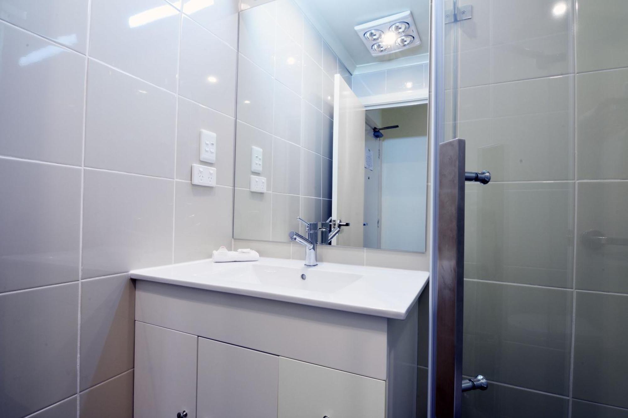 Ibis Styles Kingsgate Hotel