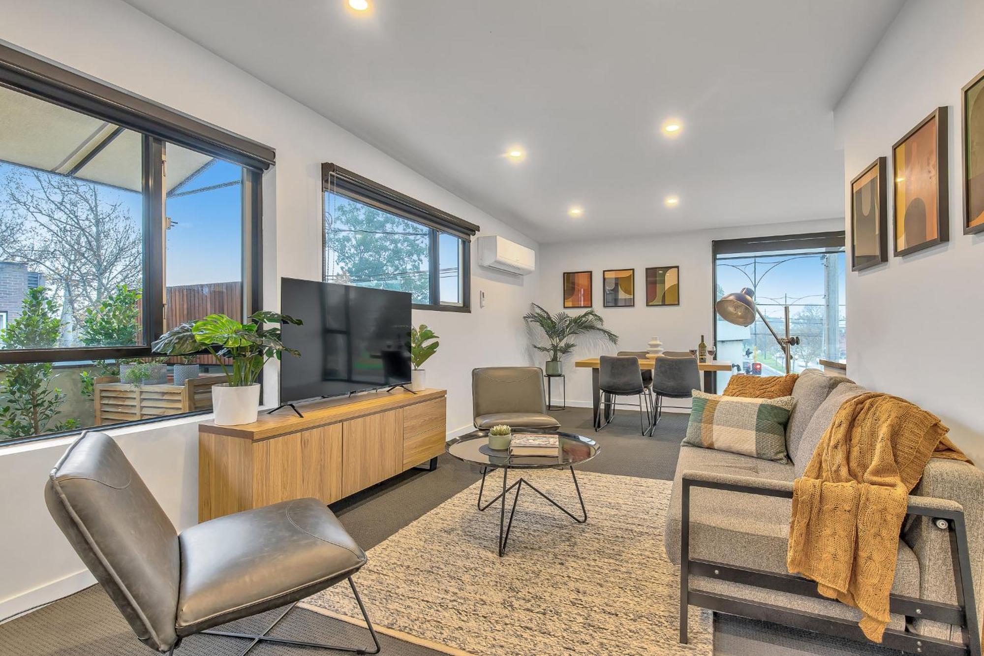 Apartment Alameda St Kilda By Ready Set Melbourne