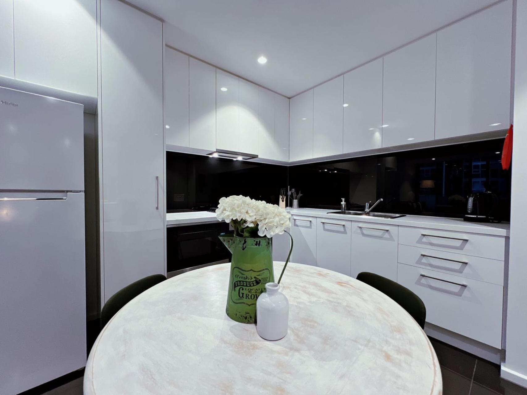 Kozyguru Southbank Place High Level 1 Bed Apartment *