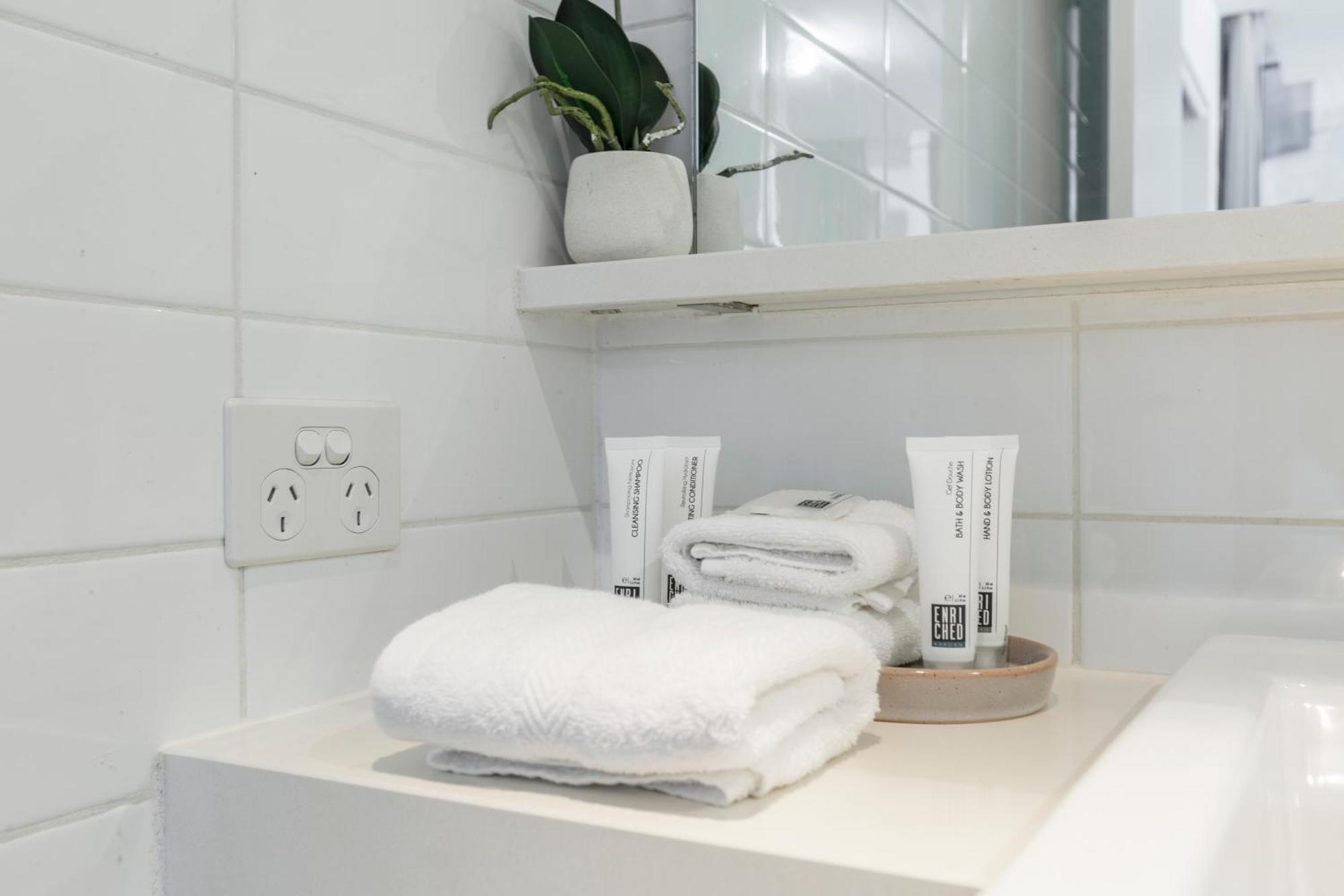 Groovy Near Casino W Parking & Heated Pool * Melbourne