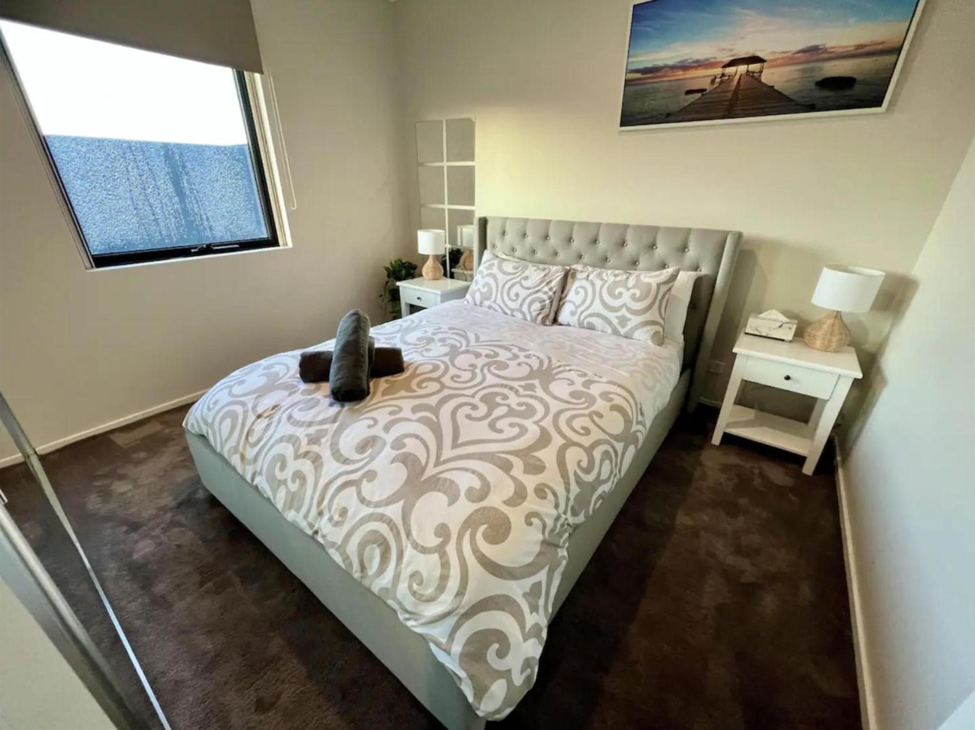 Apartment Modern 2bed Penthouse In St Kilda With Parking & *