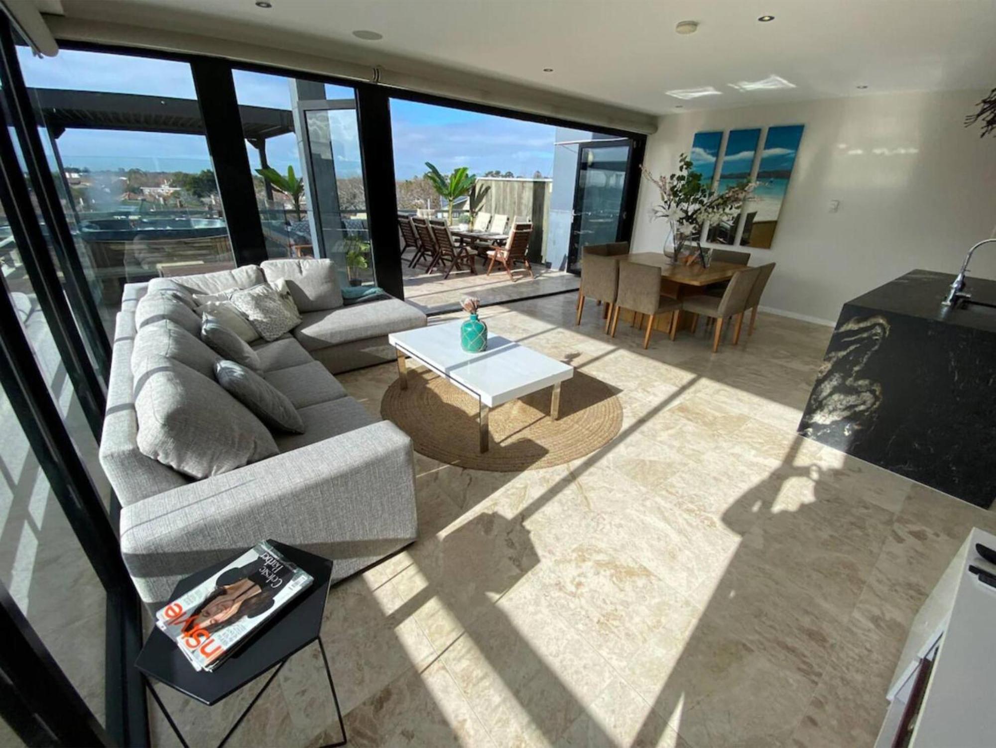 Apartment Modern 2bed Penthouse In St Kilda With Parking & Melbourne