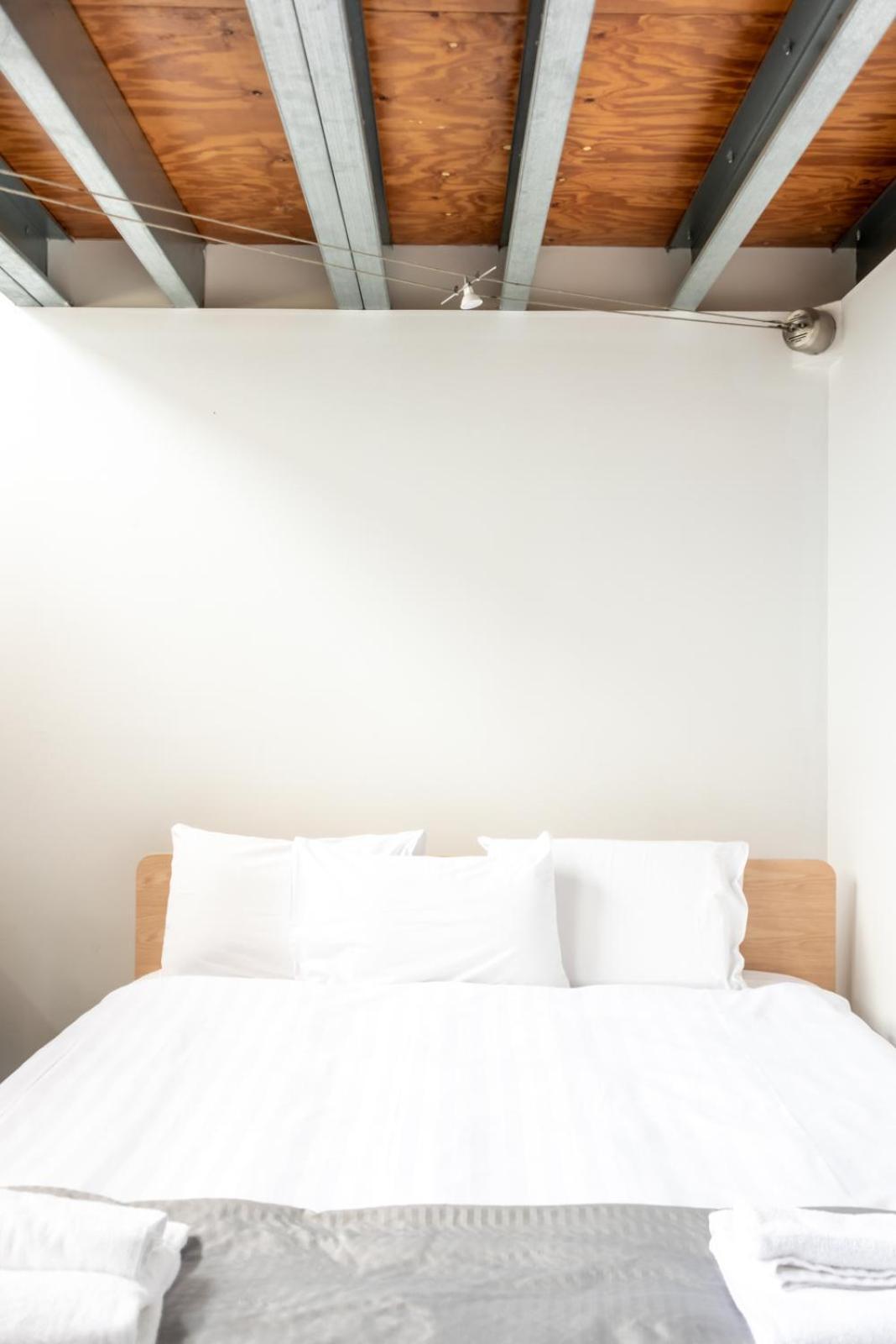 Apartment Light-filled Converted Warehouse 2 Bedroom In Prahran Melbourne