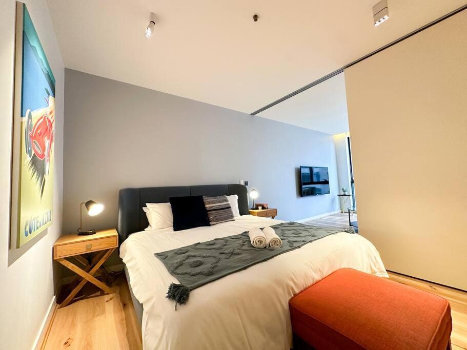 Apartment Stylish Urban Retreat In Cbd