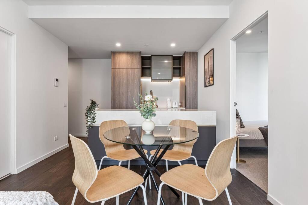 Everly-luxurious Sky Homes-2b1b Melbourne
