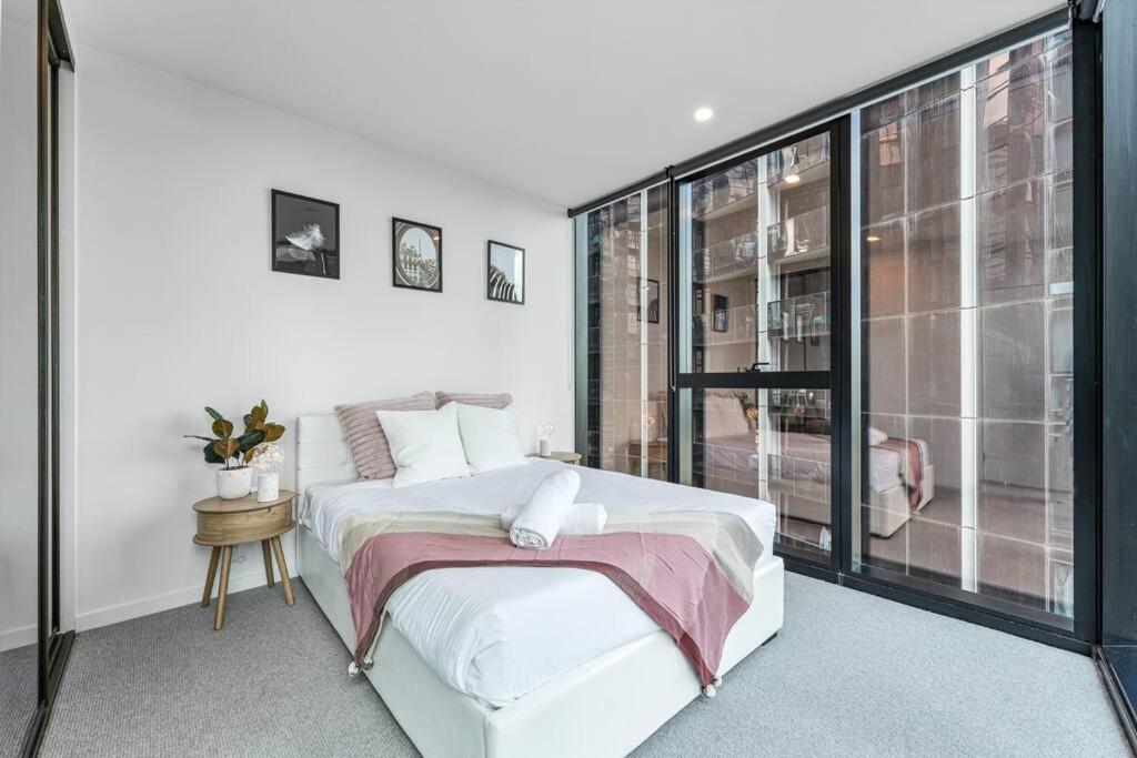 Apartment Everly-luxurious Sky Homes-2b1b *