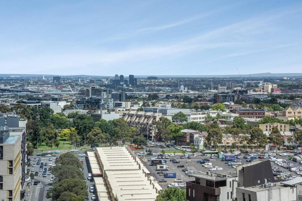 Apartment Everly-luxurious Sky Homes-2b1b Melbourne