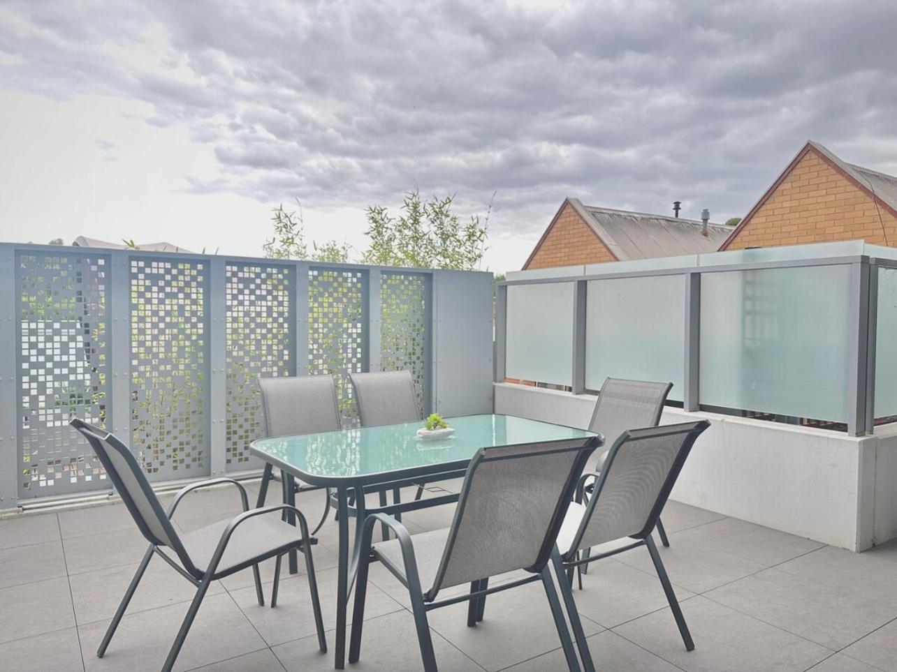 Richmond New 1br1ba Free Park Outdoor Bbq Apartment