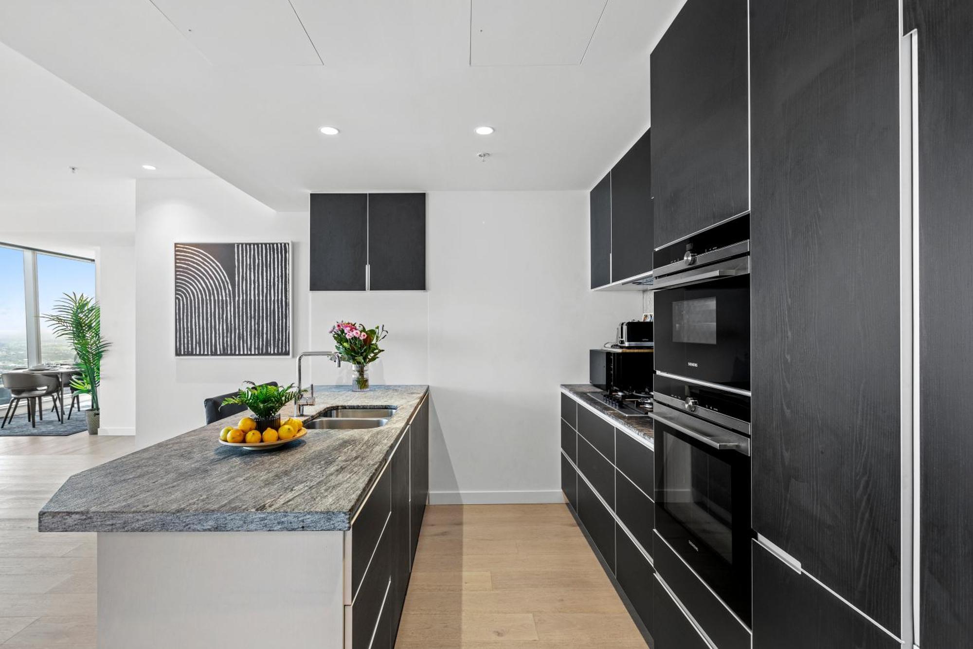 Apartment Complete Host West Side Place *