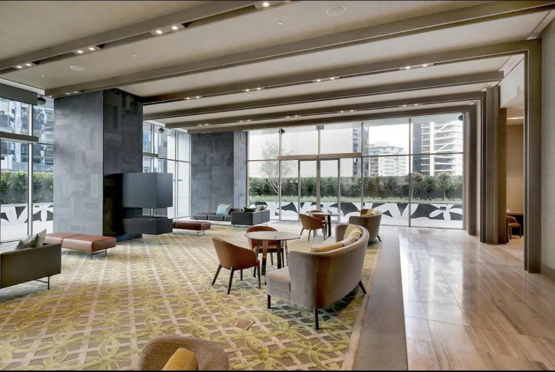 Apartment Modern 2b2b With Stunning Views