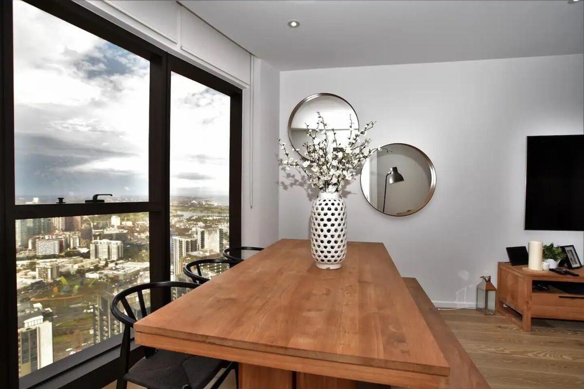 Modern 2b2b With Stunning Views Apartment *