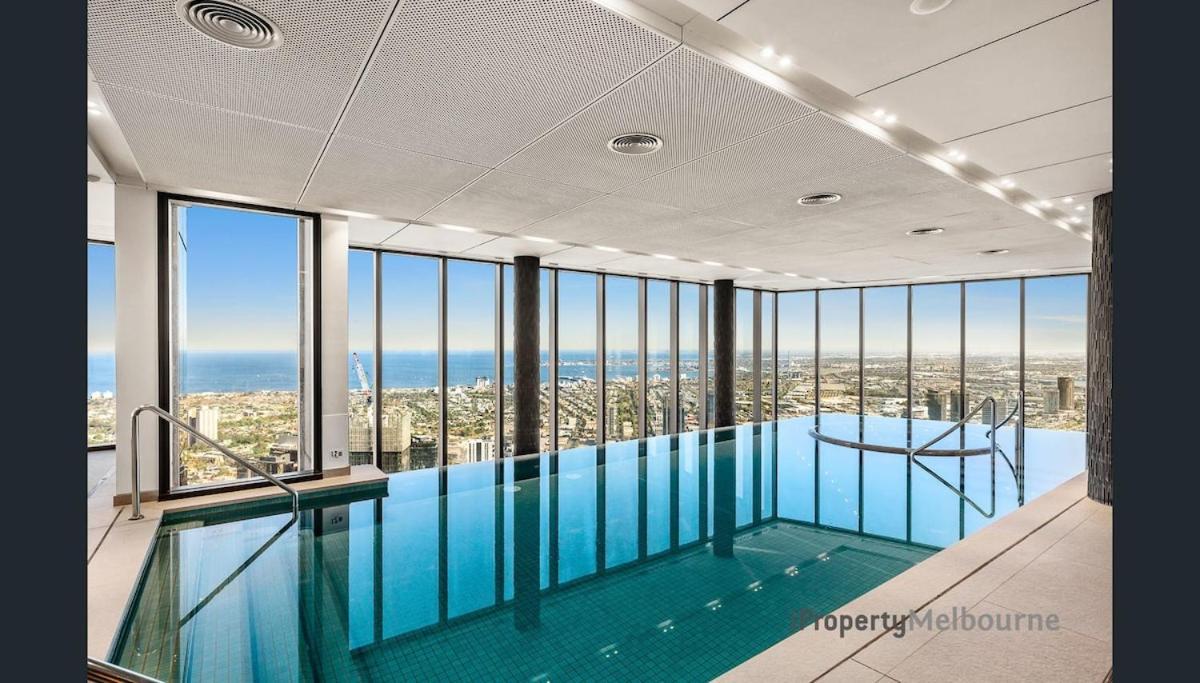 Modern 2b2b With Stunning Views