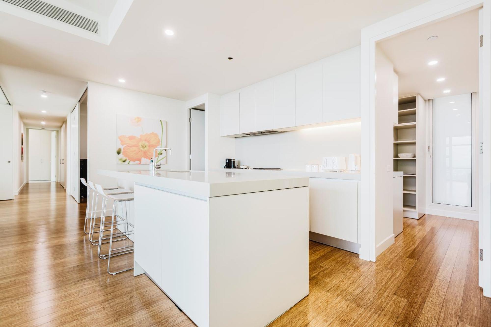 Luxurious Enormous 5brm Penthouse *