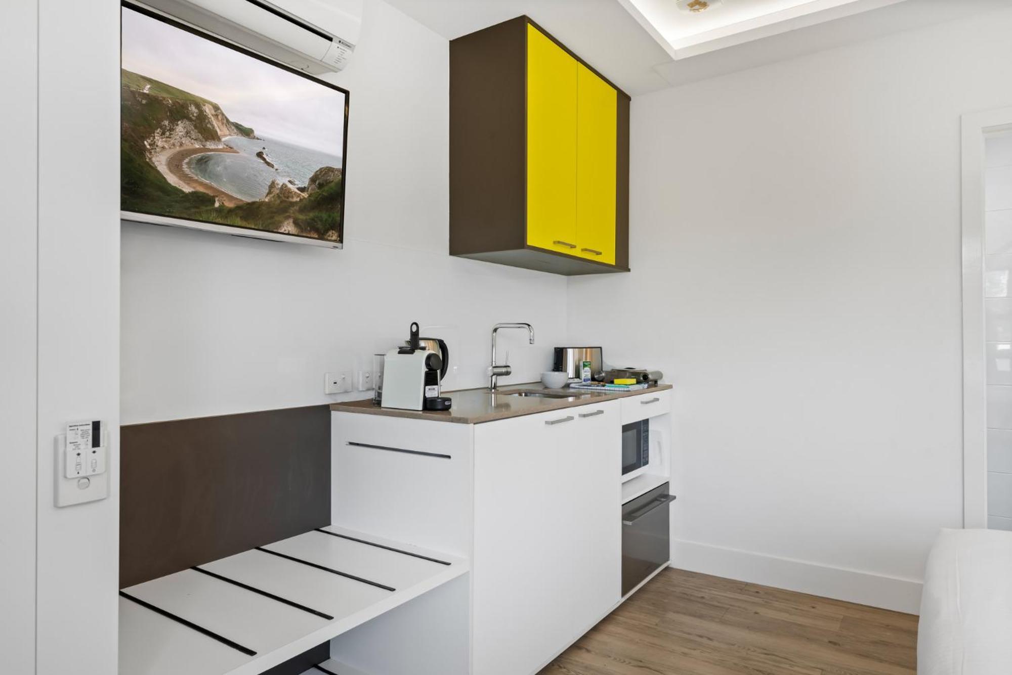 Apartment Convenient Living - In St Kilda
