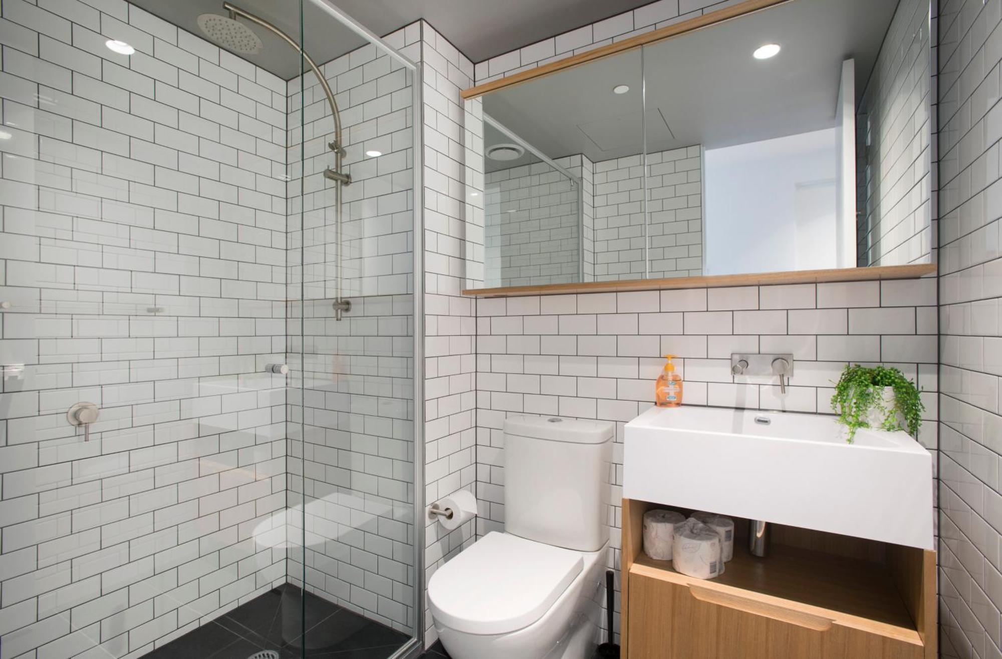 Complete Host Cbd Lighthouse Apartment Melbourne