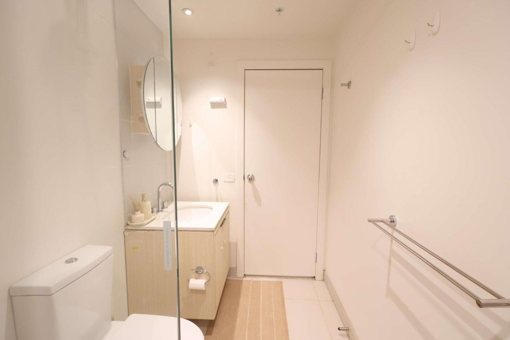 Entire 1 Bedroom Southbank - Gym Pool Sauna 1 Step To Crown Casino Apartment Melbourne