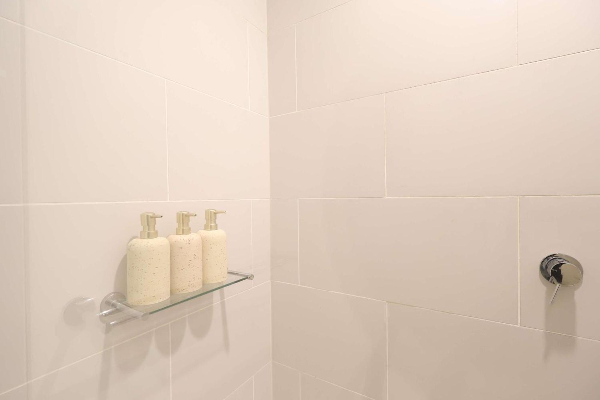 Entire 1 Bedroom Southbank - Gym Pool Sauna 1 Step To Crown Casino Melbourne