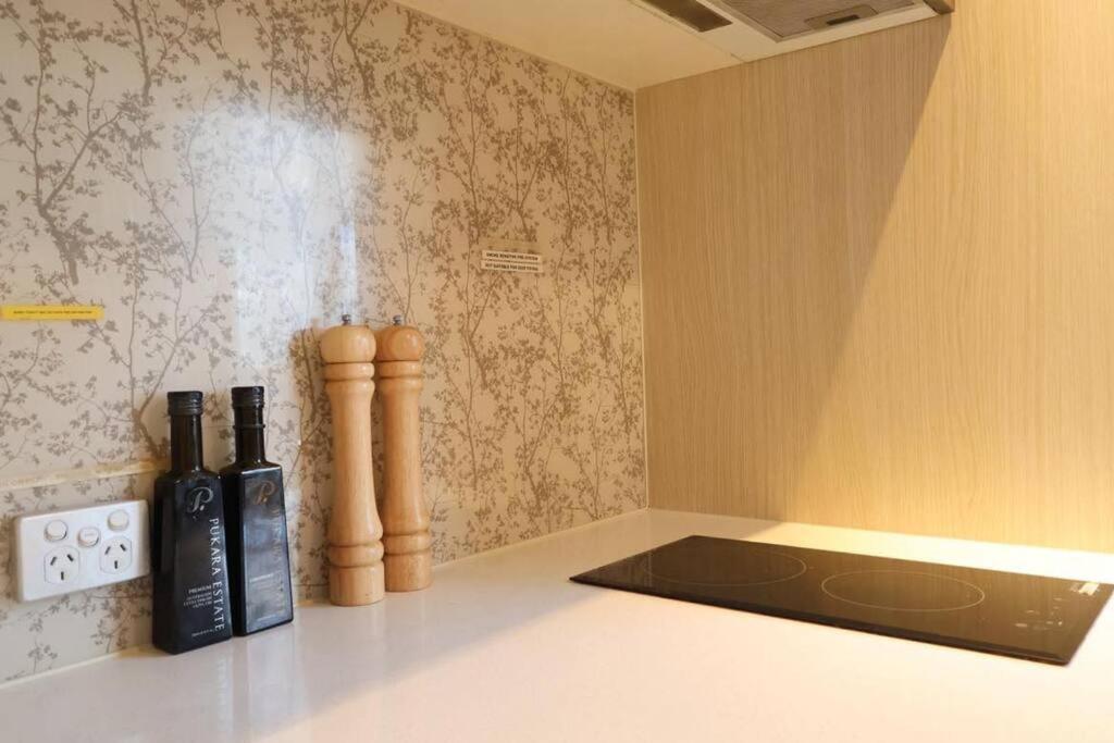 Entire 1 Bedroom Southbank - Gym Pool Sauna 1 Step To Crown Casino * Melbourne